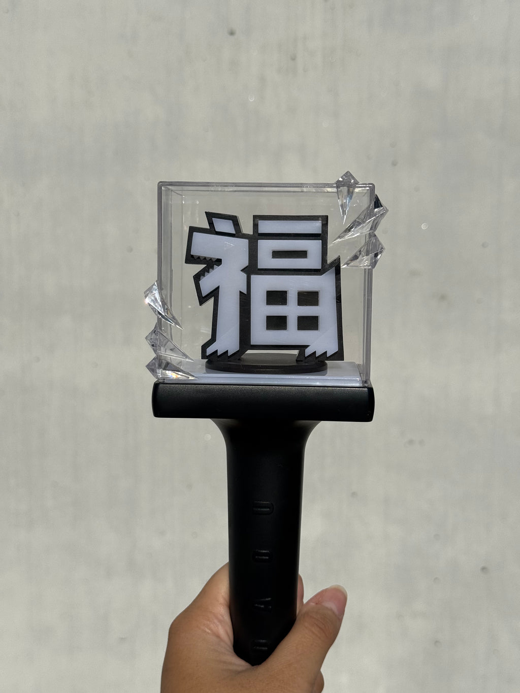 DAOU PITTAYA Lightstick